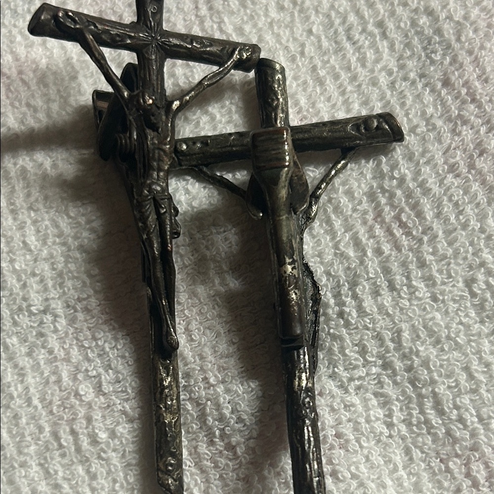 Antique-Style Silver Cross Clamp‎ Set